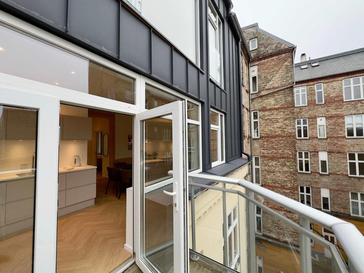 Newly Renovated 2br With Large Balcony Leilighet København