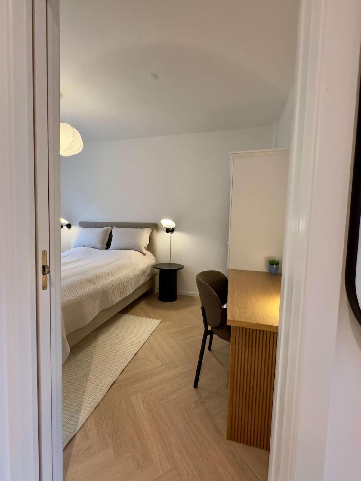 Newly Renovated 2br With Large Balcony Leilighet