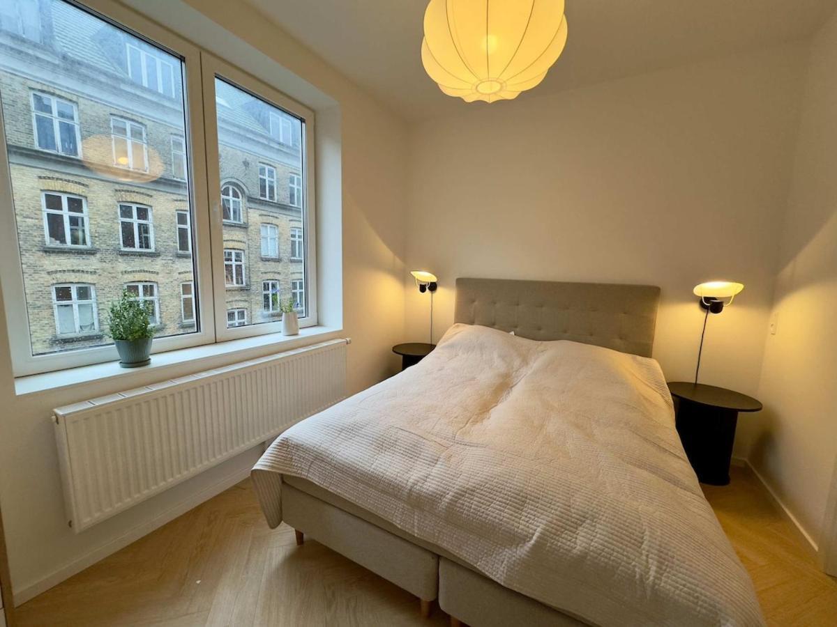 Apartment Newly Renovated 2br With Large Balcony