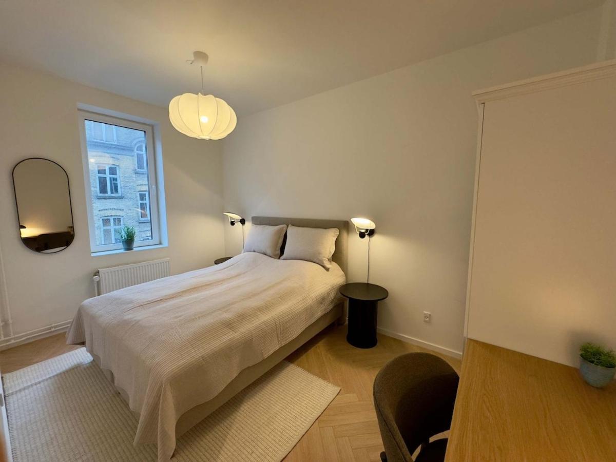 Apartment Newly Renovated 2br With Large Balcony Copenhagen